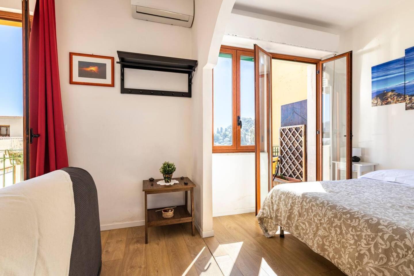 Bed and breakfast Tauromenion 3*