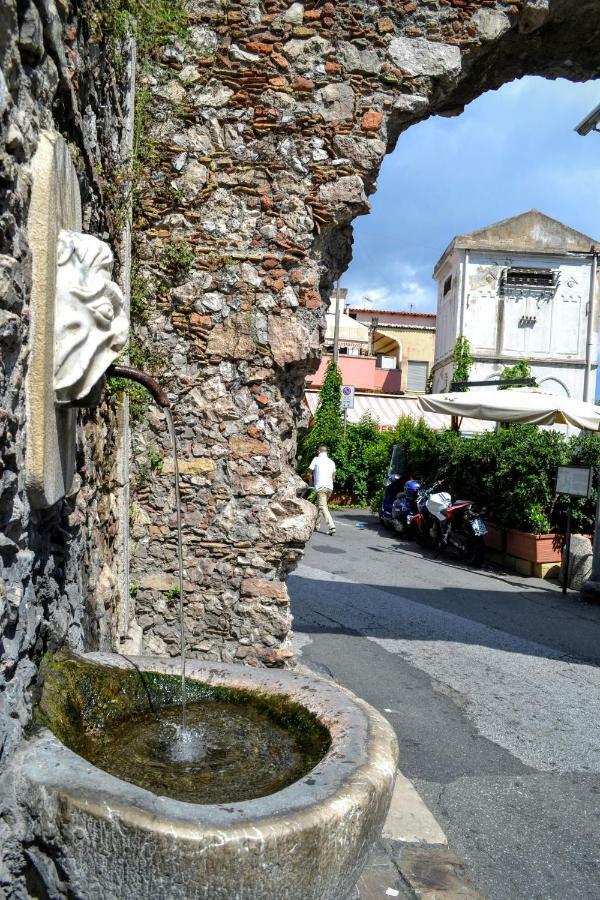 Bed and breakfast Tauromenion 3*